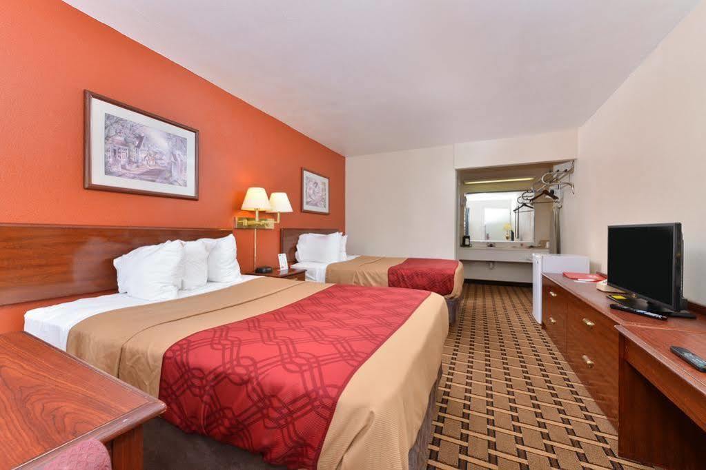 Econo Lodge Carlisle Exteriér fotografie